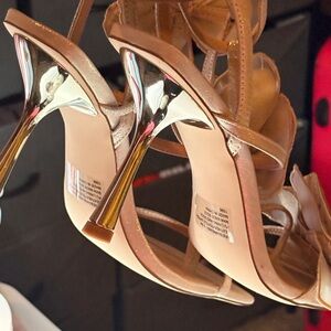 Steve Madden Aries strappy heel NEW